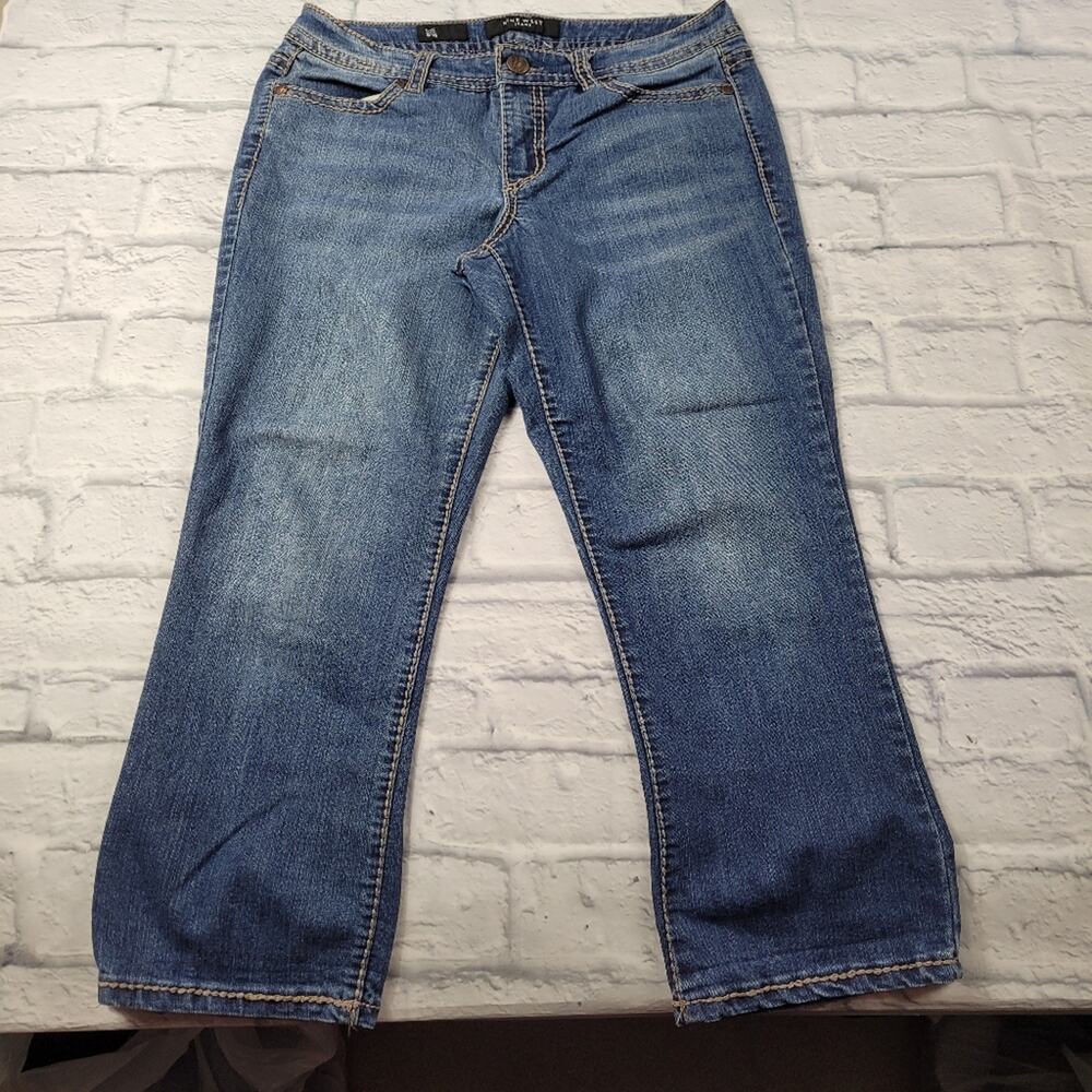 Nine West Bling Embroidered Rhinestone Studded Cropped Jeans size 6 Thick Stitch - Picture 4 of 15